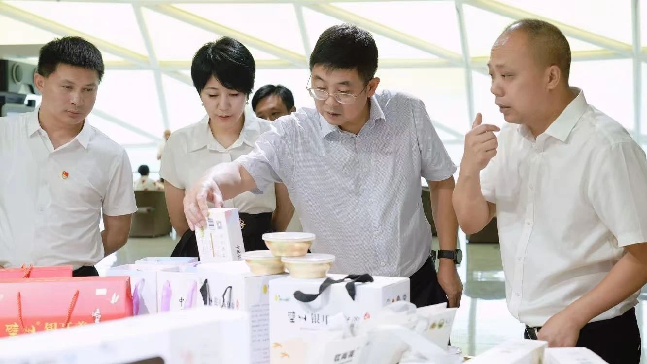 党建引领 县企共兴——省腾龙国际平台集团奋力打造托底性帮扶“通江实践”样板